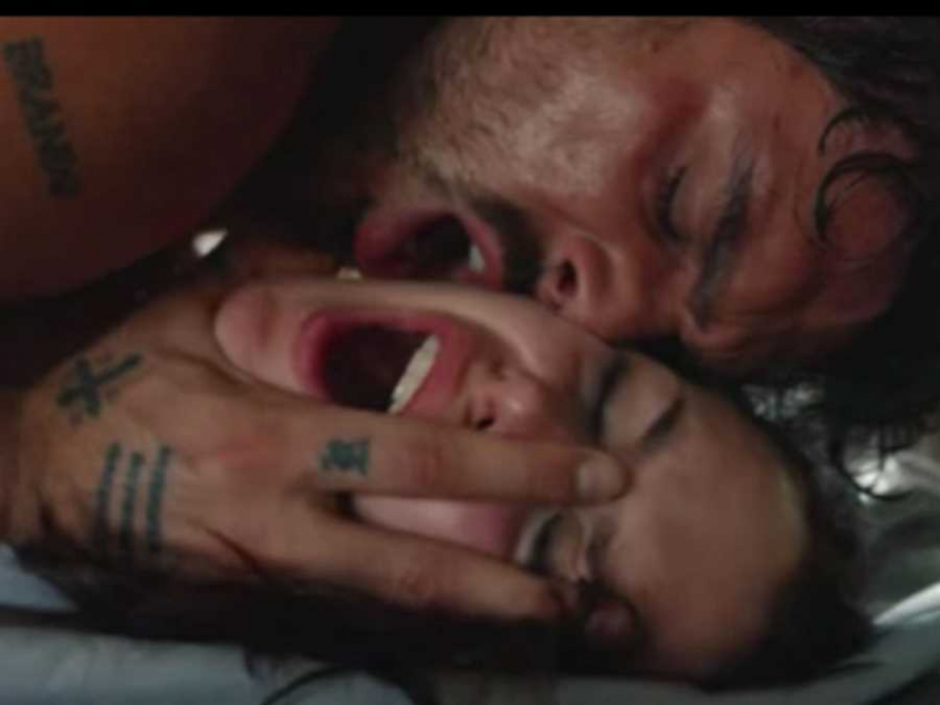 Покупатель секс фильмов в Польше: популярные фильмы и места продажи