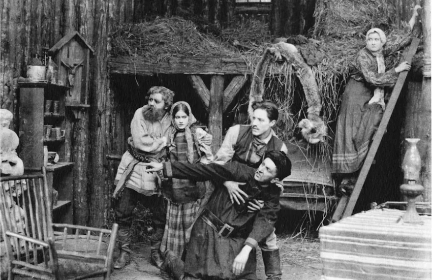 Как на Западе в кино изображали русских?