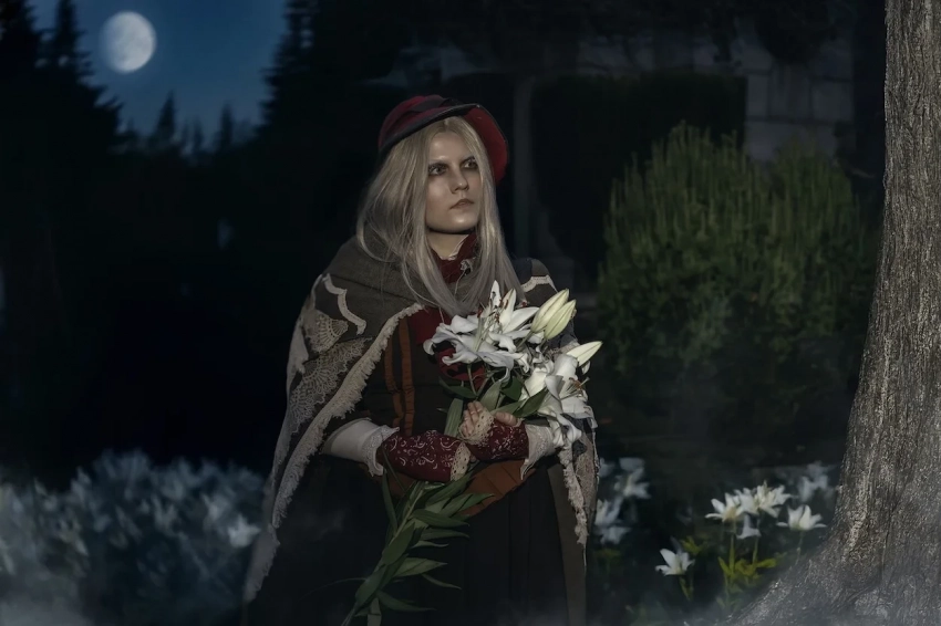 Косплеер предстала в образе Куклы из Bloodborne