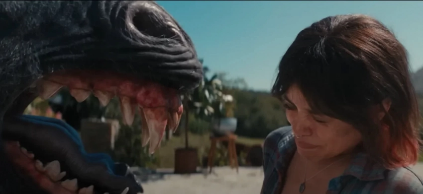 Критики остались довольны чёрной комедией «Смерть единорога» с Дженной Ортегой