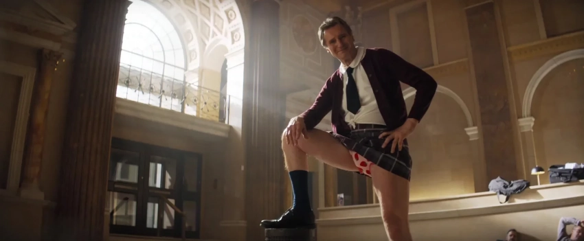 В сети появился тизер перезапуска «Голого пистолета» с Лиамом Нисоном