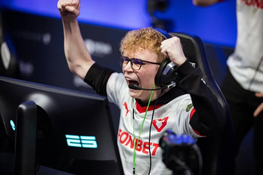 MOUZ пробивается в плей-офф Austin Major по Counter-Strike 2, конец сказки для Legacy